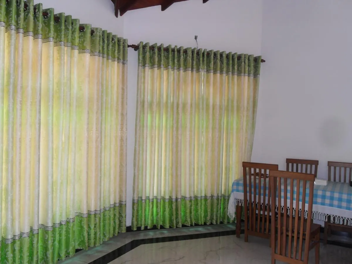 Bee Nest Bed & Breakfast Negombo